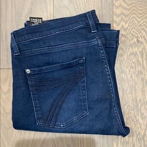 7 for all Mankind DOJO jeans EUC size 31